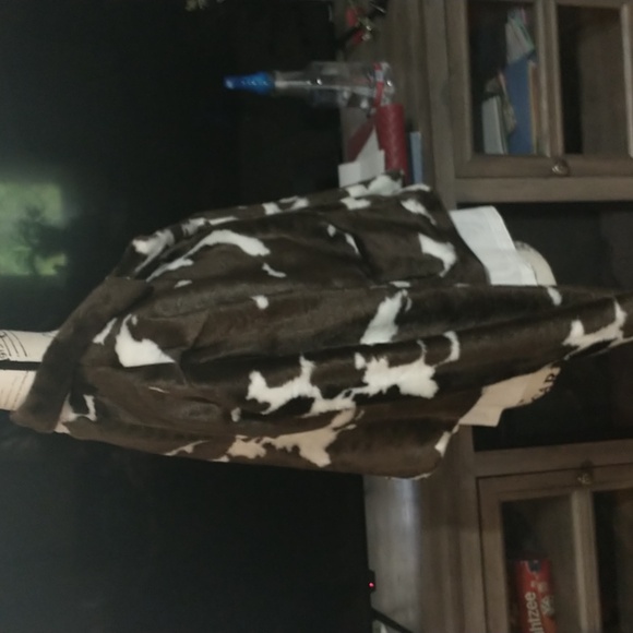 Karen Kane Faux Fur Crop Jacket Womens large AnimalPrint Pockets Lined, like new - Picture 2 of 3